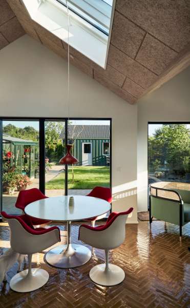 For KATTEN da, for et flot kolonihavehus beklædt med stålprofiler, Gladsaxe Møllevej 75, 2860 Søborg